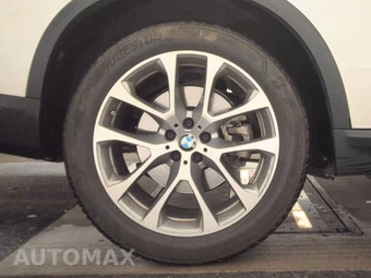 2025 BMW X5 xDrive40i - miniatura 11