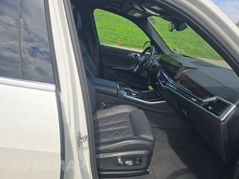 2025 BMW X5 xDrive40i - miniatura 14