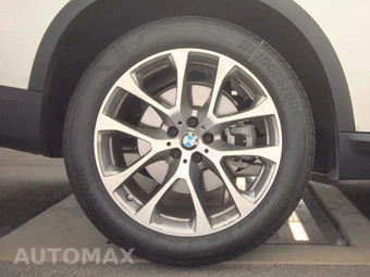 2025 BMW X5 xDrive40i - miniatura 11