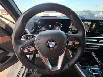 2025 BMW X5 xDrive40i - miniatura 16