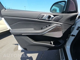 2025 BMW X5 xDrive40i - miniatura 9