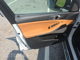 2025 BMW X5 xDrive40i – miniatura 15