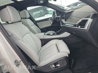 2025 BMW X5 xDrive40i - miniatura 14
