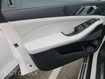 2025 BMW X5 xDrive40i - miniatura 15