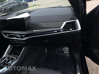 2025 BMW X6 Sports Activity Coupe M60i xDrive – miniatura 19