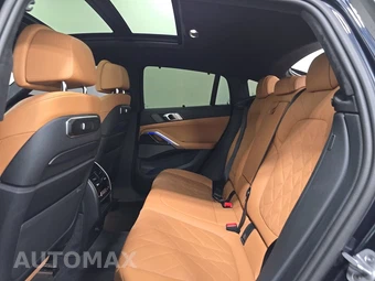 2025 BMW X6 Sports Activity Coupe M60i xDrive – miniatura 13