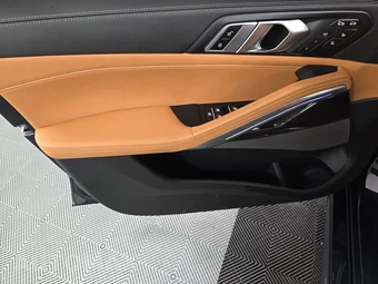 2025 BMW X6 Sports Activity Coupe M60i xDrive – miniatura 9