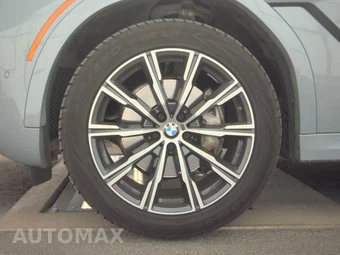 2025 BMW X6 Sports Activity Coupe xDrive40i - miniatura 9