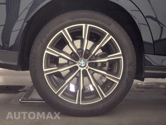 2025 BMW X6 Sports Activity Coupe xDrive40i - miniatura 11