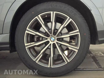 2025 BMW X6 Sports Activity Coupe xDrive40i - miniatura 12