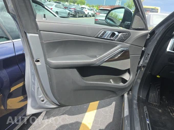 2025 BMW X6 Sports Activity Coupe xDrive40i - miniatura 15