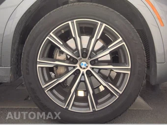 2025 BMW X6 Sports Activity Coupe xDrive40i - miniatura 10