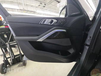 2025 BMW X6 Sports Activity Coupe xDrive40i - miniatura 15