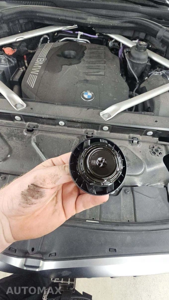 2025 BMW X6 Sports Activity Coupe xDrive40i - miniatura 24