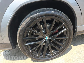 2025 BMW X6 Sports Activity Coupe xDrive40i - miniatura 10