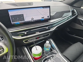 2025 BMW X6 Sports Activity Coupe xDrive40i - miniatura 17