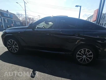 2025 BMW X6 Sports Activity Coupe xDrive40i - miniatura 3