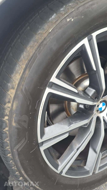 2025 BMW X6 Sports Activity Coupe xDrive40i - miniatura 25