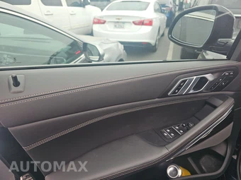 2025 BMW X6 Sports Activity Coupe xDrive40i - miniatura 9