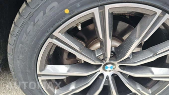 2025 BMW X6 Sports Activity Coupe xDrive40i - miniatura 31