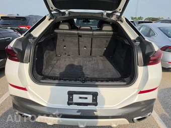 2025 BMW X6 Sports Activity Coupe xDrive40i - miniatura 23