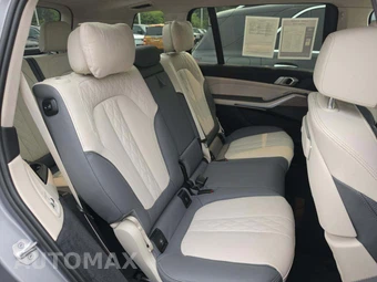 2025 BMW X7 M60i – miniatura 17