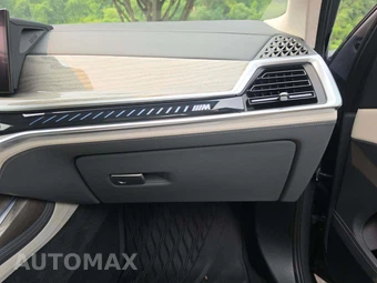 2025 BMW X7 M60i – miniatura 20