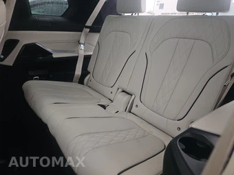 2025 BMW X7 M60i – miniatura 14