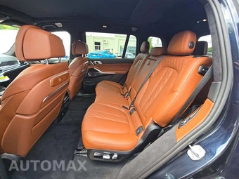 2025 BMW X7 M60i – miniatura 13