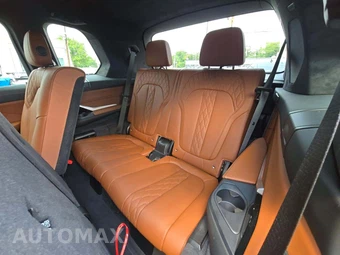 2025 BMW X7 M60i – miniatura 14