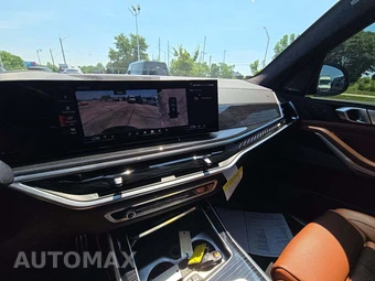 2025 BMW X7 M60i – miniatura 10
