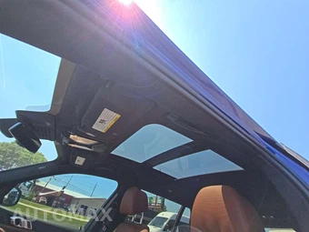 2025 BMW X7 M60i – miniatura 11