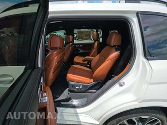 2025 BMW X7 M60i – miniatura 13