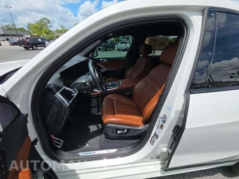 2025 BMW X7 M60i – miniatura 6