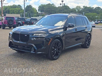 2025 BMW X7 M60i