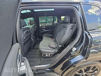 2025 BMW X7 M60i – miniatura 13