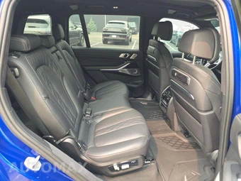 2025 BMW X7 M60i – miniatura 14