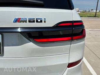 2025 BMW X7 M60i - miniatura 14