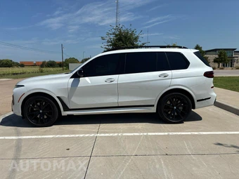 2025 BMW X7 M60i - miniatura 17
