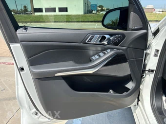 2025 BMW X7 M60i - miniatura 30