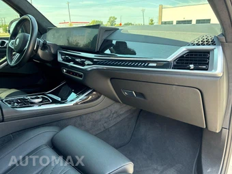 2025 BMW X7 M60i - miniatura 75