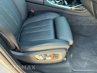 2025 BMW X7 M60i - miniatura 79