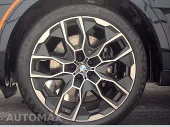 2025 BMW X7 M60i – miniatura 9