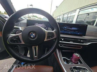 2025 BMW X7 M60i – miniatura 10