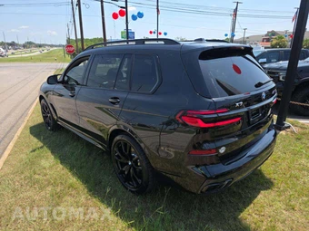 2025 BMW X7 M60i - miniatura 2
