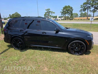 2025 BMW X7 M60i - miniatura 4
