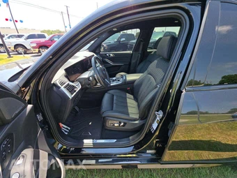 2025 BMW X7 M60i - miniatura 6