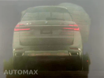 2025 BMW X7 xDrive40i - miniatura 7