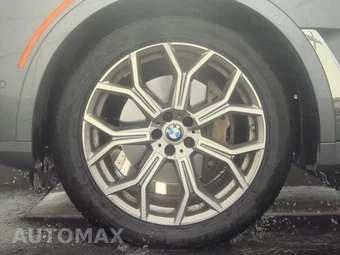 2025 BMW X7 xDrive40i - miniatura 9