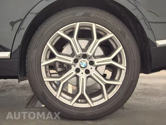 2025 BMW X7 xDrive40i - miniatura 12
